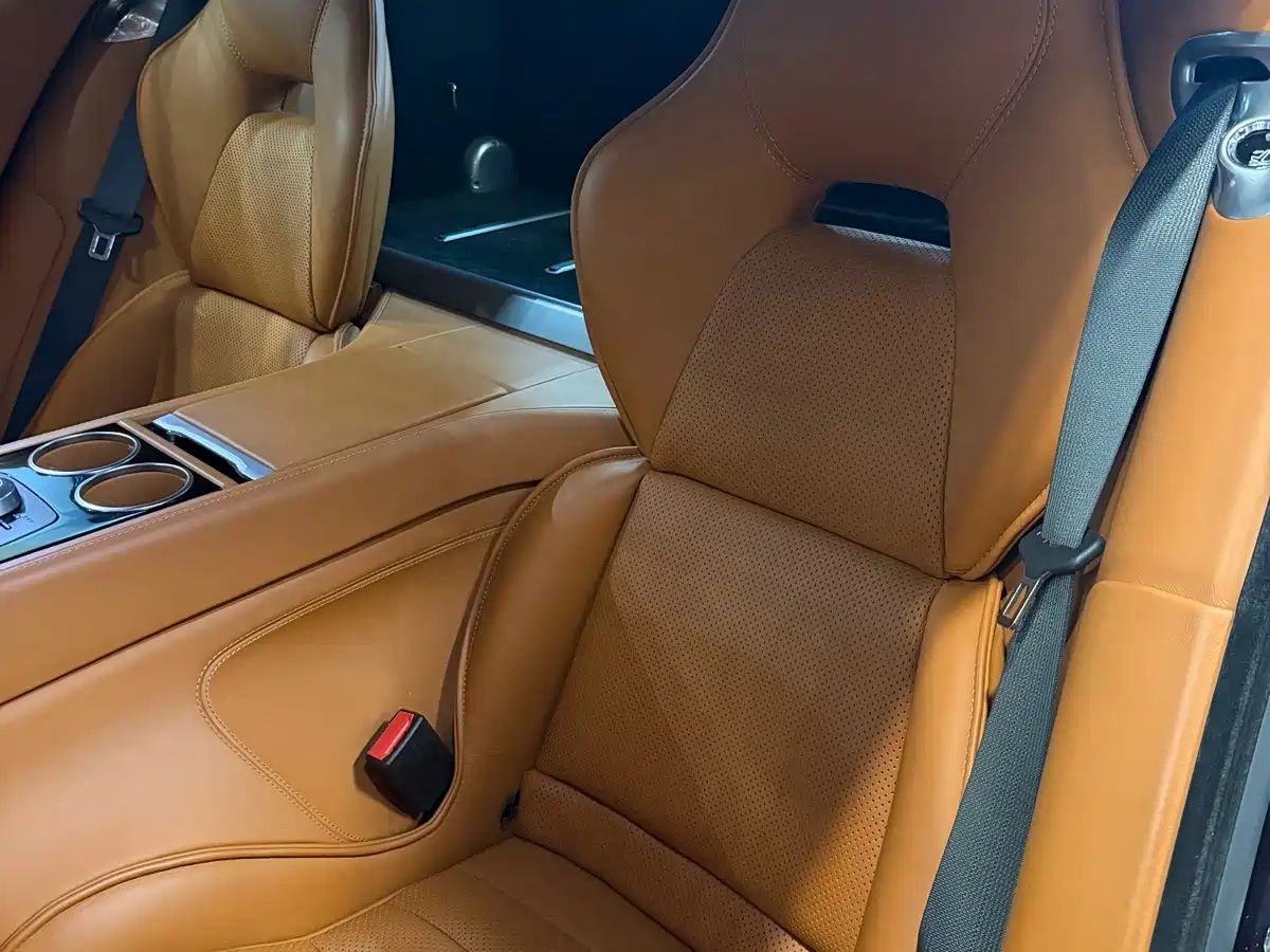 Aston Martin Rapide 2015 2013 6.0L S