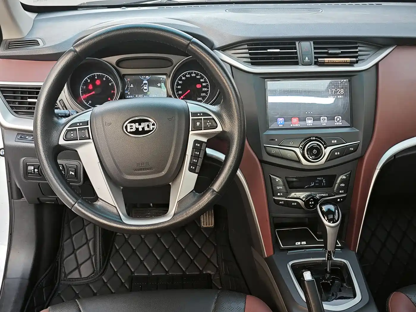 BYD G5 2014 1.5TID Automatic Premium фото 11