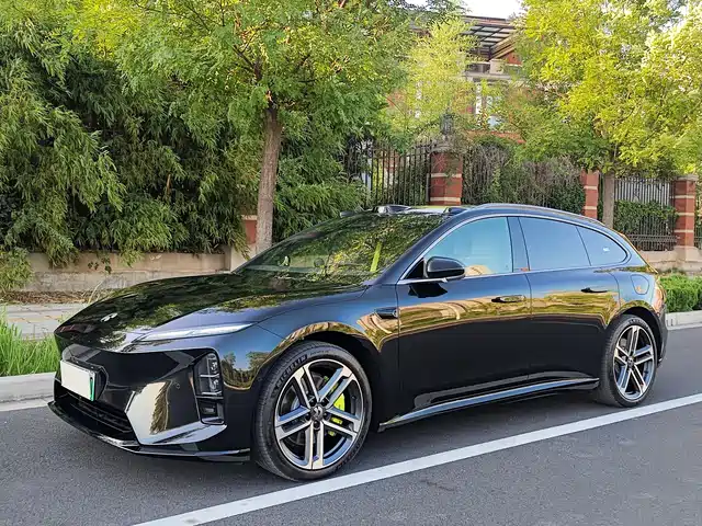 NIO NIO ET5T 2025 Model Champion Commemorative Edition 75kWh Touring