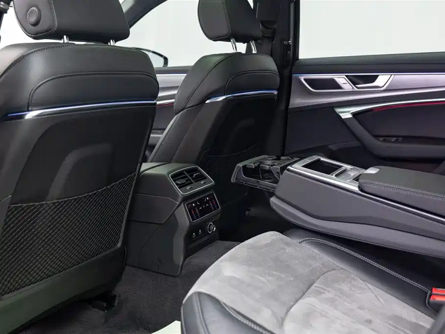 Audi A6L 2023 45 TFSI Premium Selection Dynamic фото 8