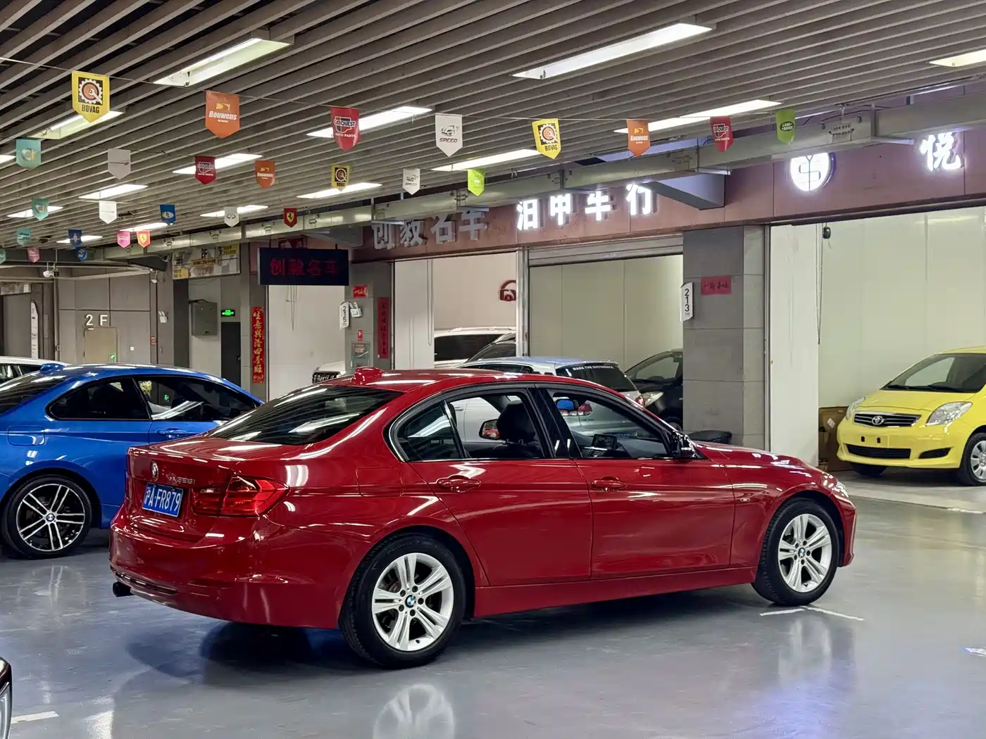 BMW 3 Series (Import) 2013 328i Sport Design Package фото 4