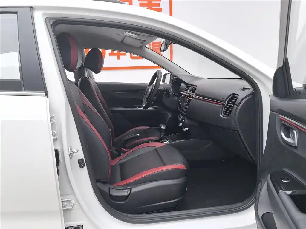 Kia KX CROSS 2017 1.4L AT GLS фото 23