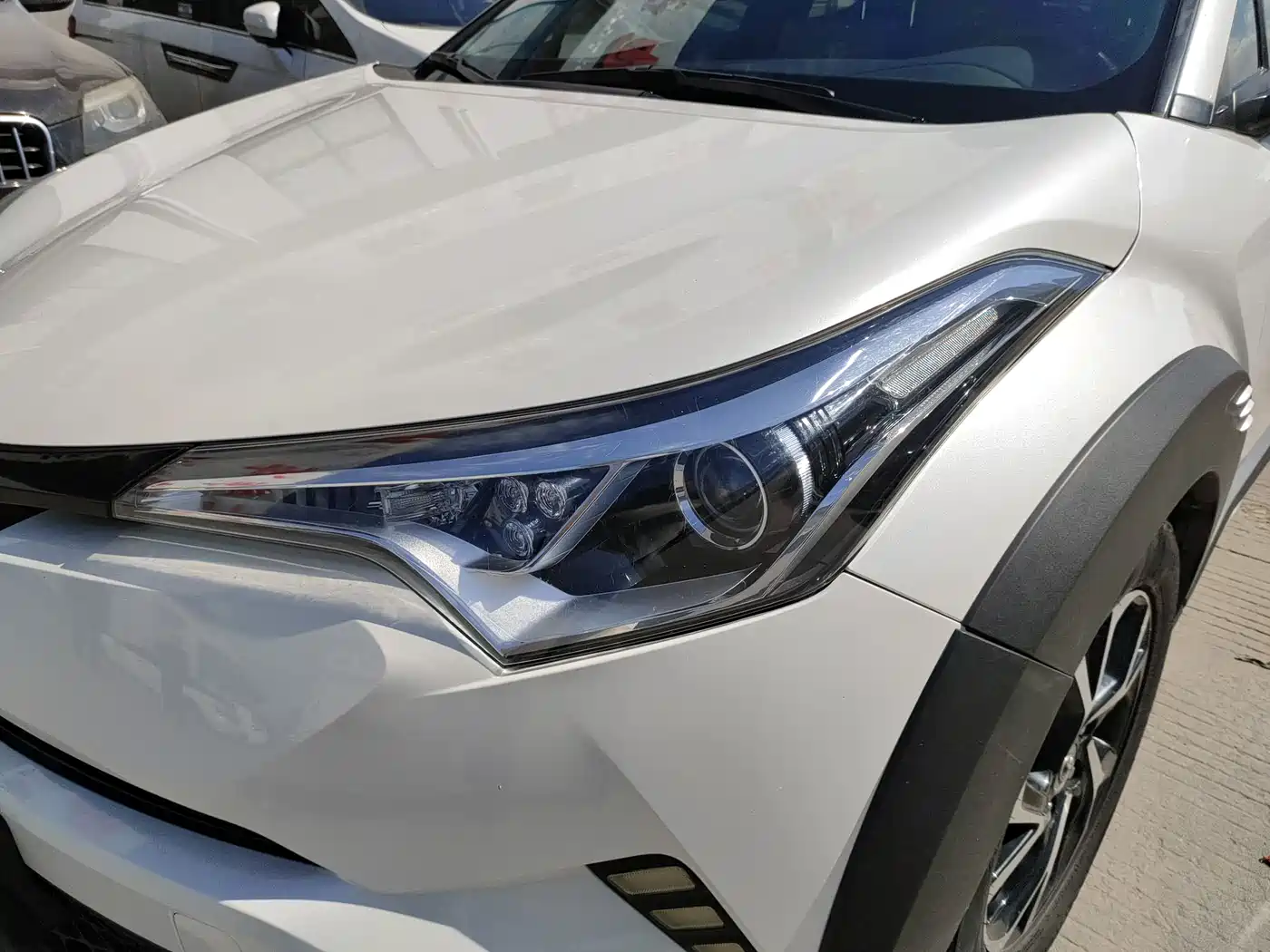 Photo 19 - Toyota C-HR