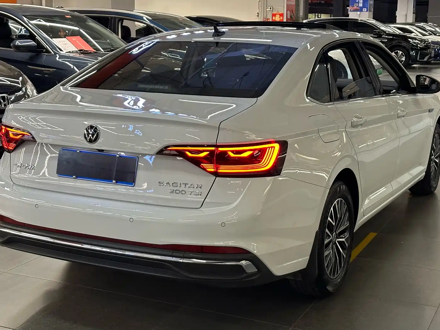 Volkswagen Sagitar, миниатюра 8