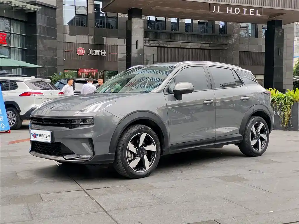 Lynk & Co 06 EM-P 2020 PHEV Plus