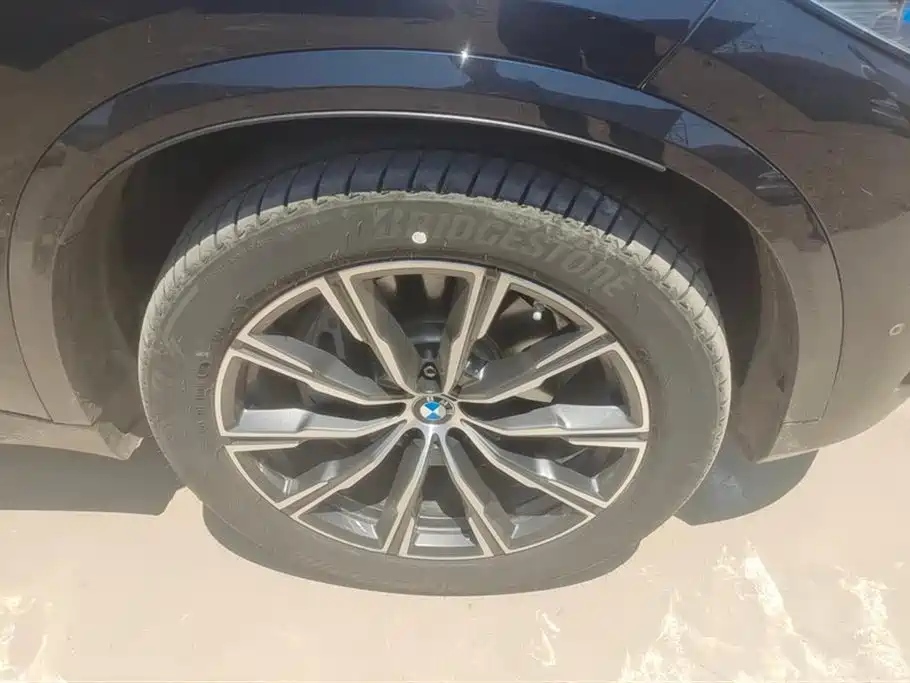 BMW X5 (Import) 2019 xDrive40i M Sport Package фото 6