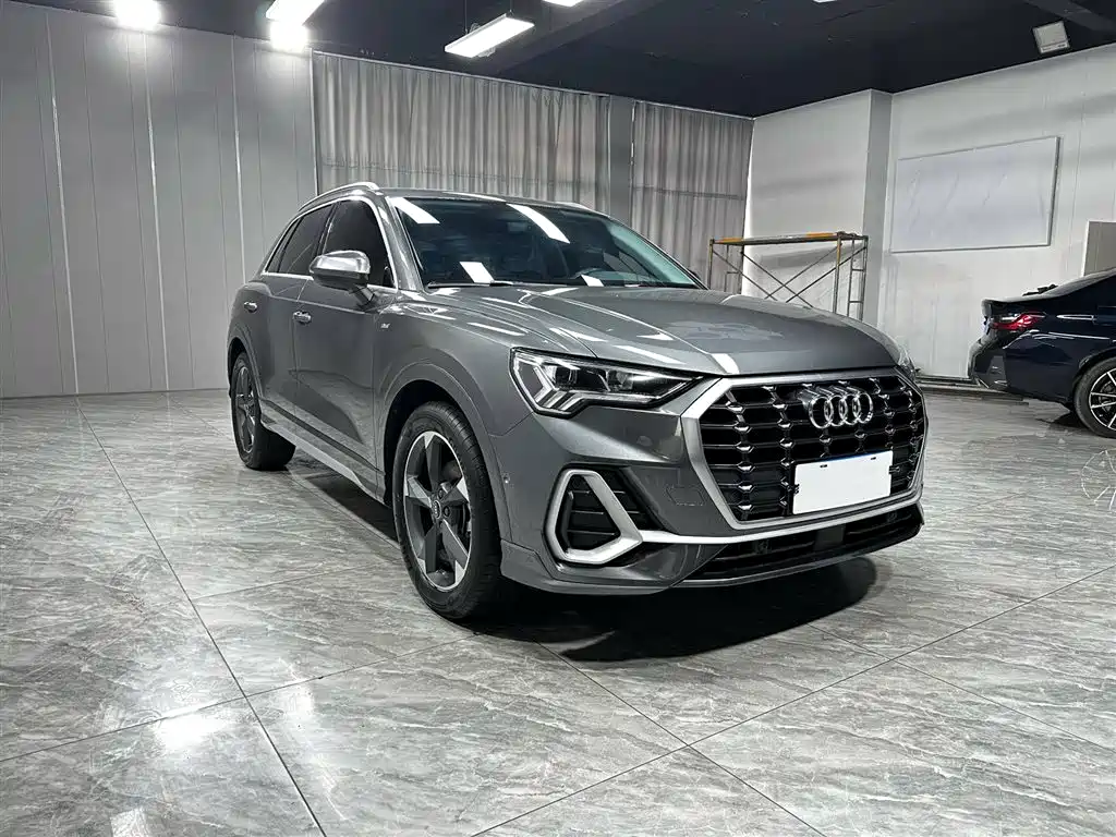 Audi Q3 2022 35 TFSI Fashion Dynamic фото 3