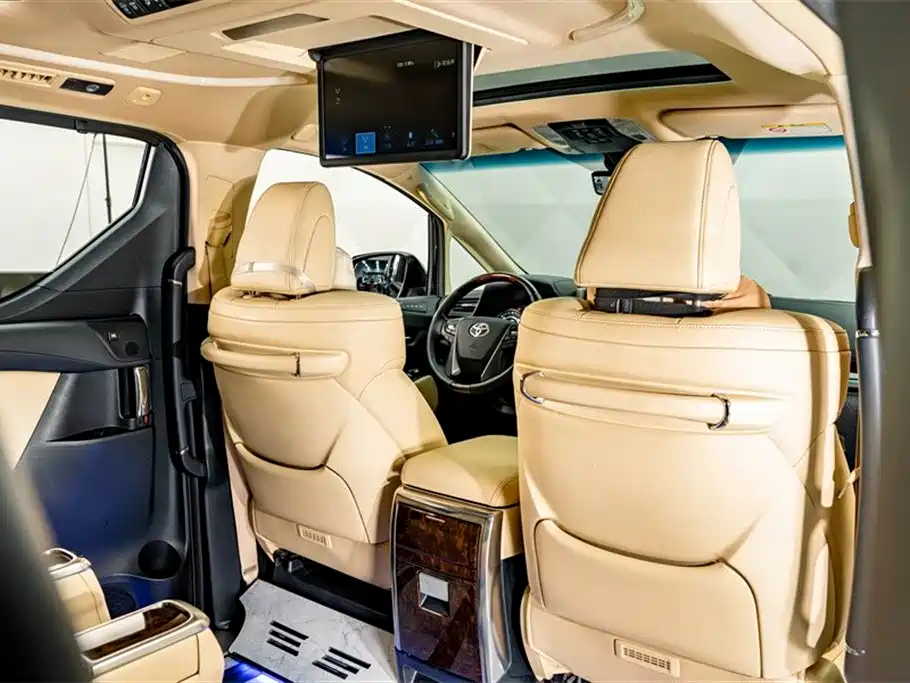 Toyota Alphard 2021 Hybrid 2.5L Luxury фото 27