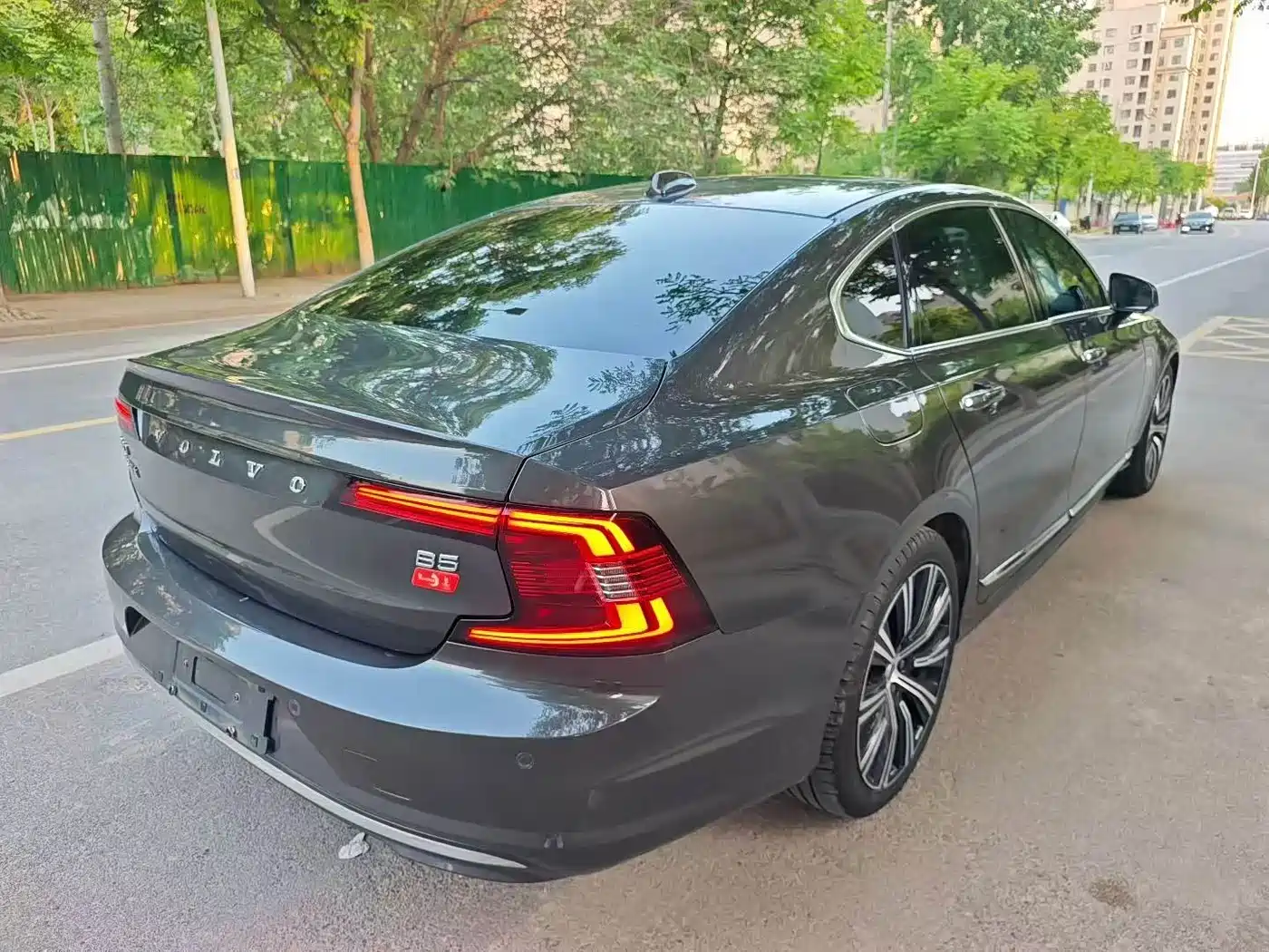 Volvo S90 2023 B5 Intelligent Vision Luxury Edition фото 9