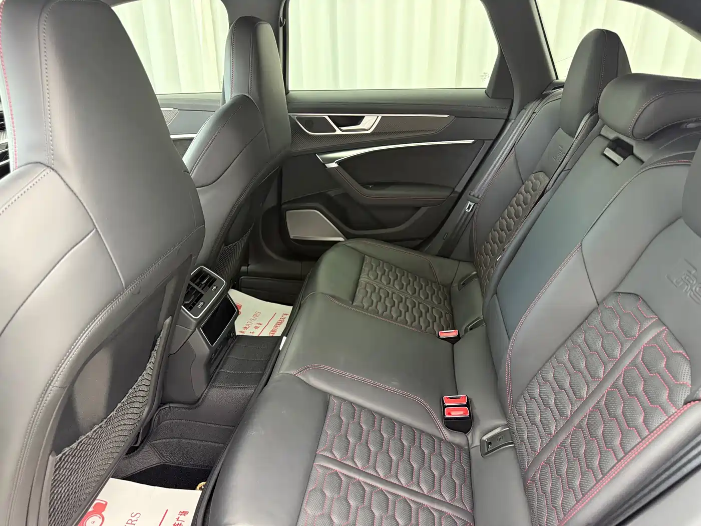 Audi RS 6 2024 2024 RS 6 4.0T Avant performance