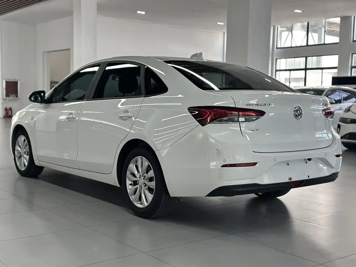 Buick Excelle 2018 15T Dual Clutch Elite (China V) фото 7
