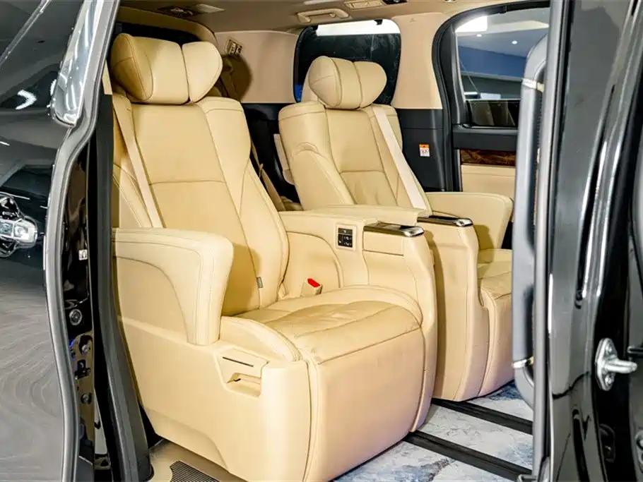 Toyota Alphard 2021 Hybrid 2.5L Luxury фото 25