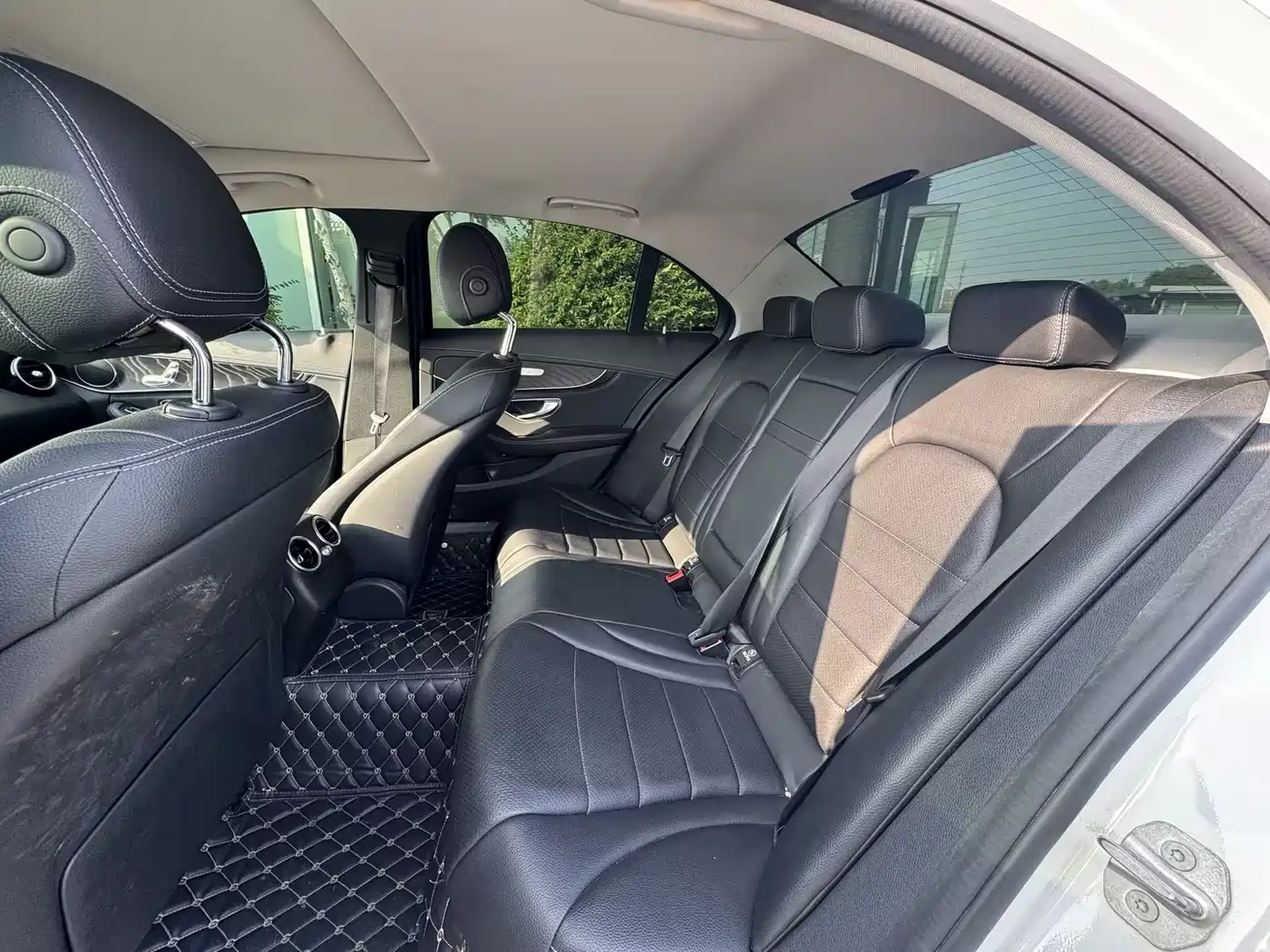 Mercedes-Benz C-Class 2016 C 180 L Sport фото 15