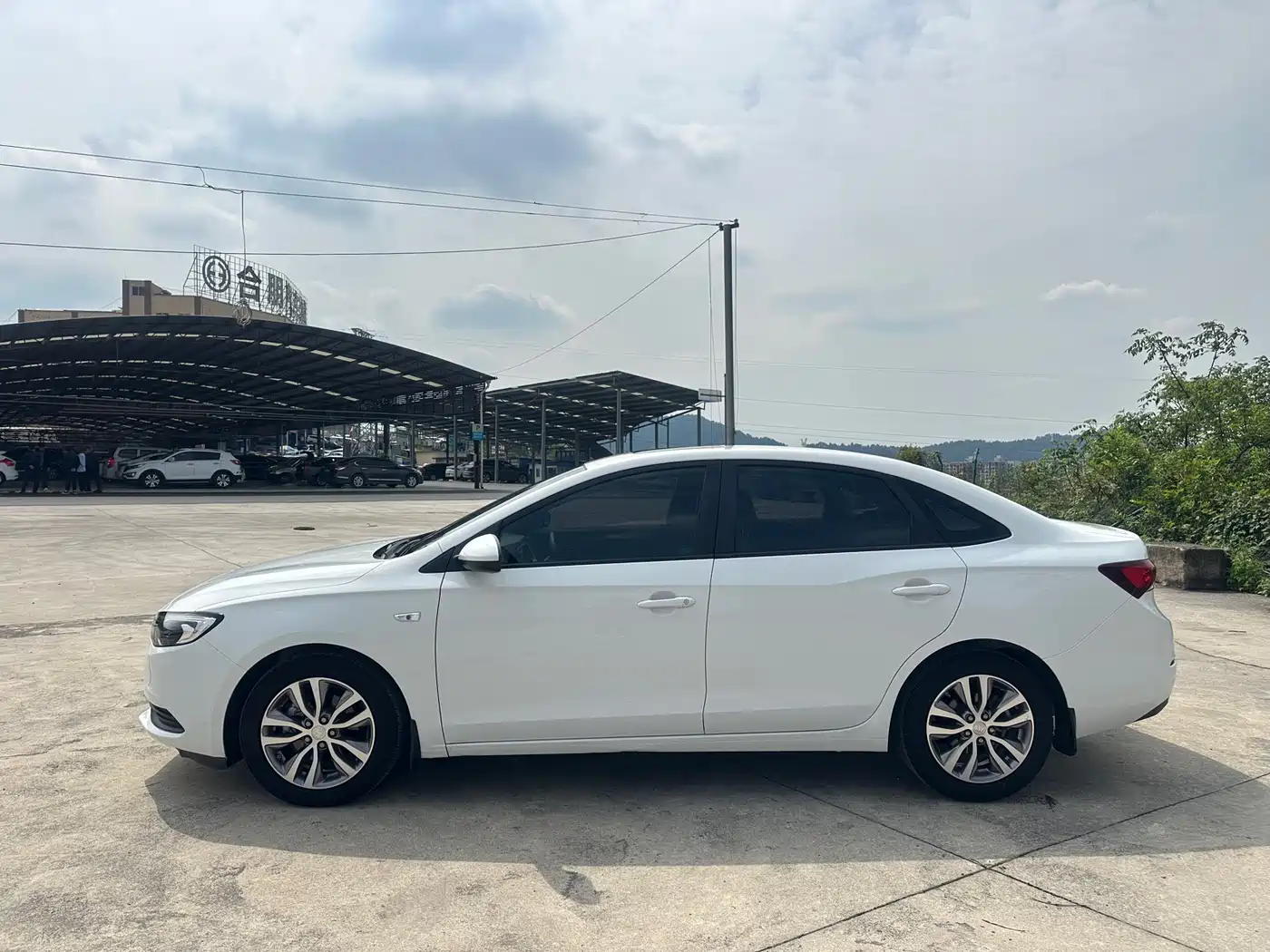 Buick Excelle 2021 1.3T Auto Mild Hybrid Elite фото 7