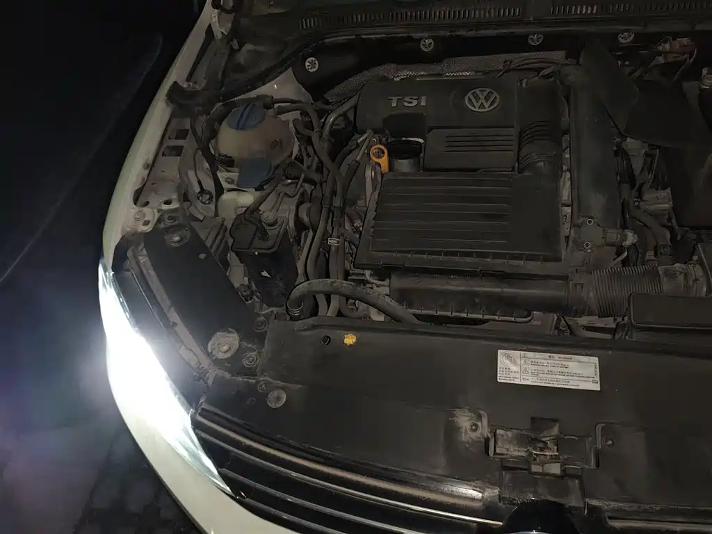 Volkswagen Sagitar 2017 230TSI Automatic Luxury фото 21