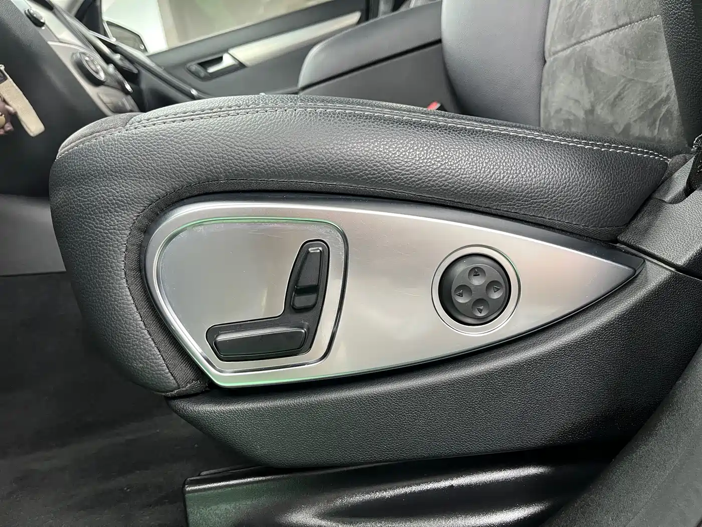 Mercedes-Benz R-Class 2014 R 320 4MATIC Business фото 9