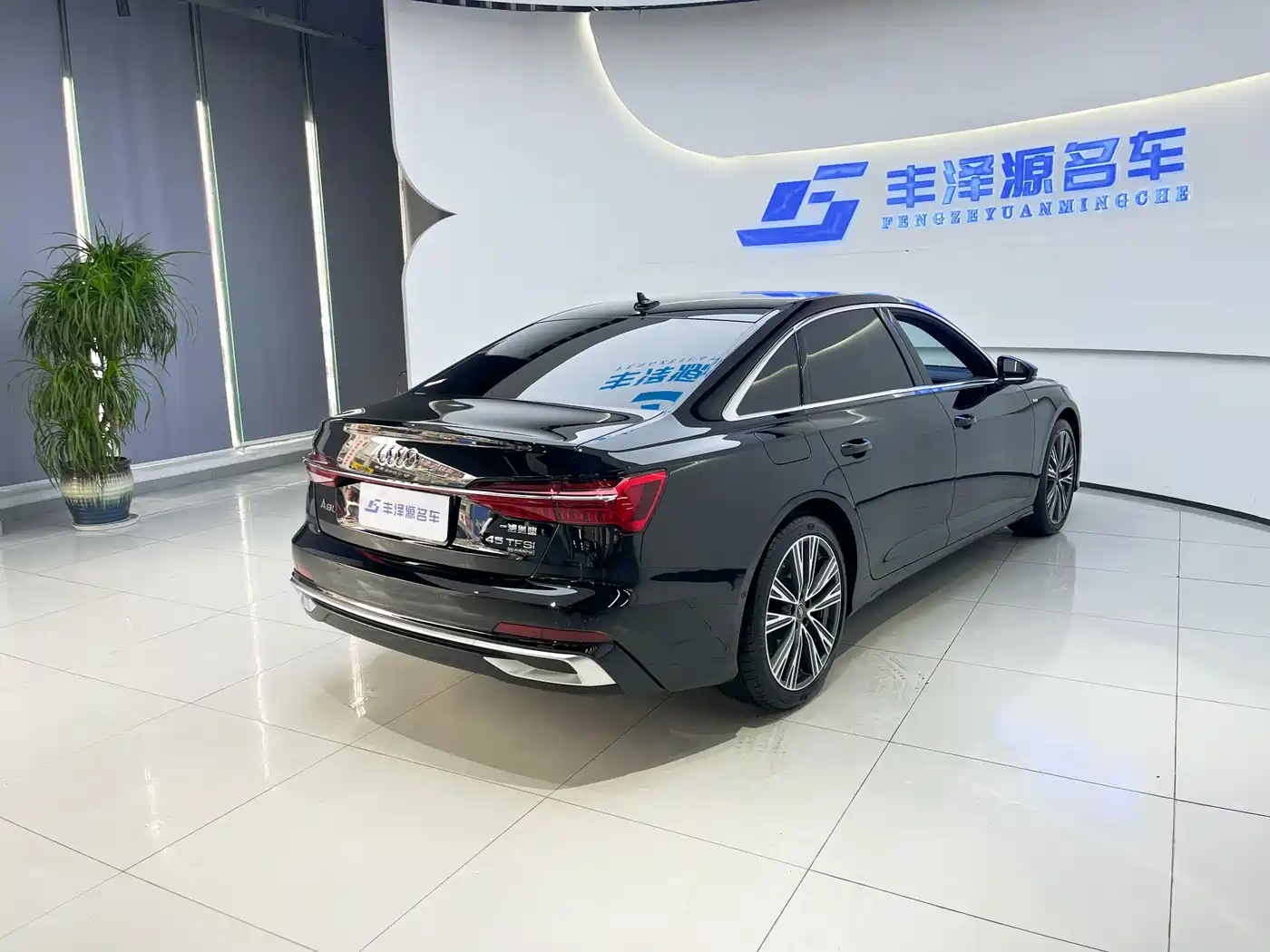 Audi A6L 2026 Model Year 45 TFSI quattro Premium Dynamic фото 3