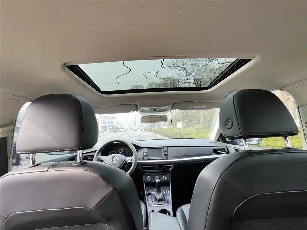 Volkswagen Lavida 2019 1.5L Automatic Comfort Edition China VI фото 18