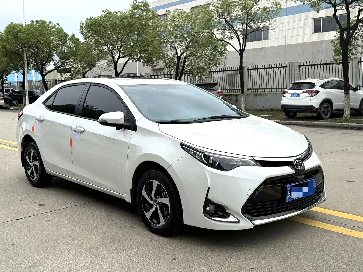 Toyota Levin 2017 Facelift 185T CVT Elite (China V) фото 3