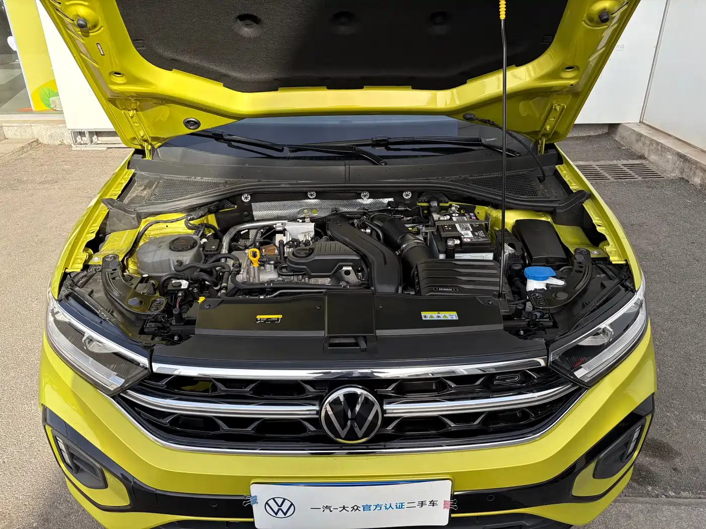 Volkswagen T-ROC 2023 300TSI DSG 2WD Starlight Edition фото 4