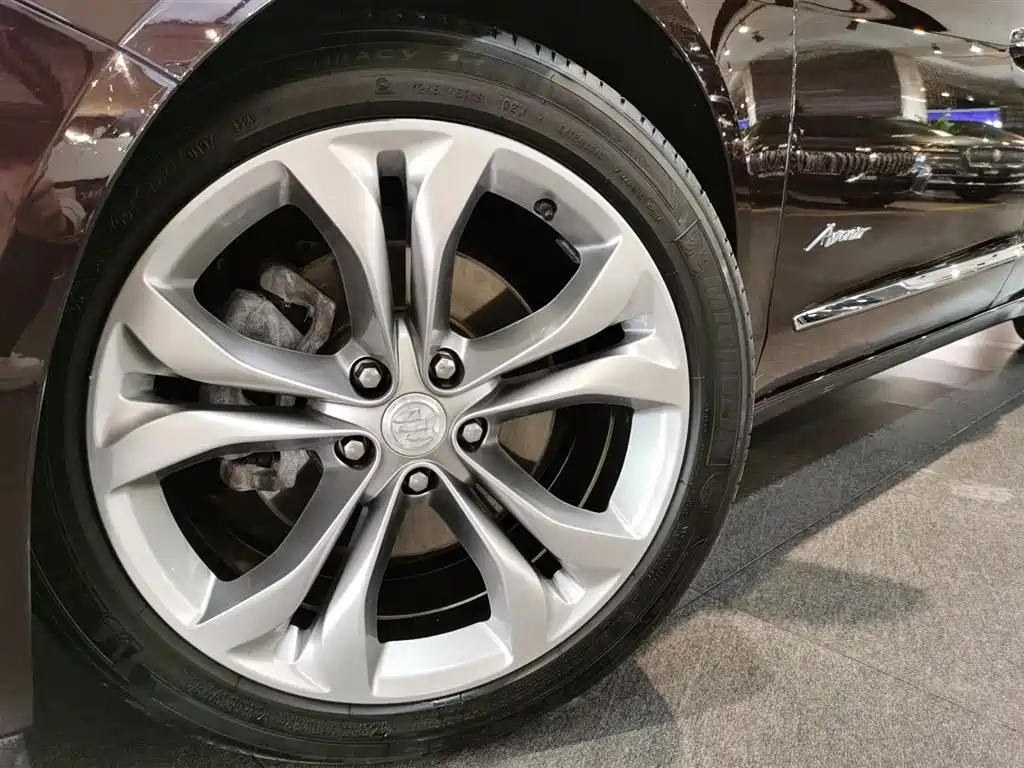 BUICK LACROSSE