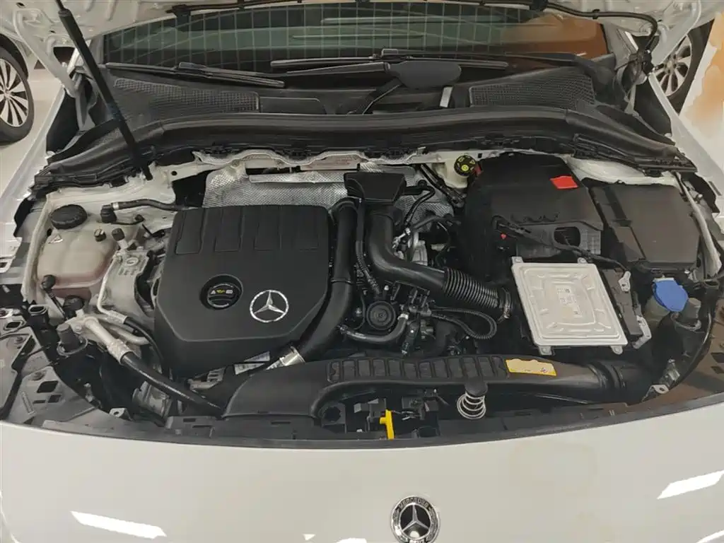 MERCEDES-BENZ CLASS B