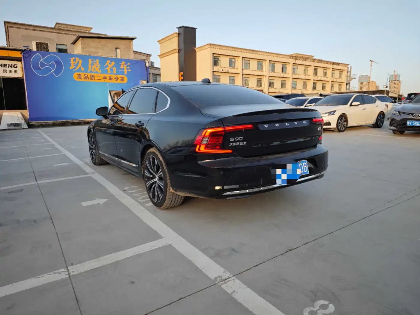  S90