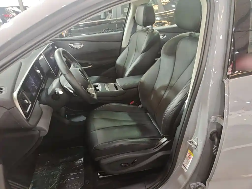 صورة 15 - BYD Hai Shi 05 EV