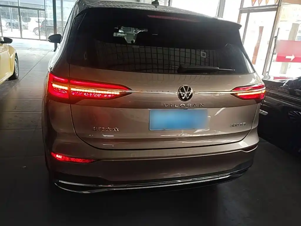 Volkswagen Viloran 2020 2020 380TSI Premium