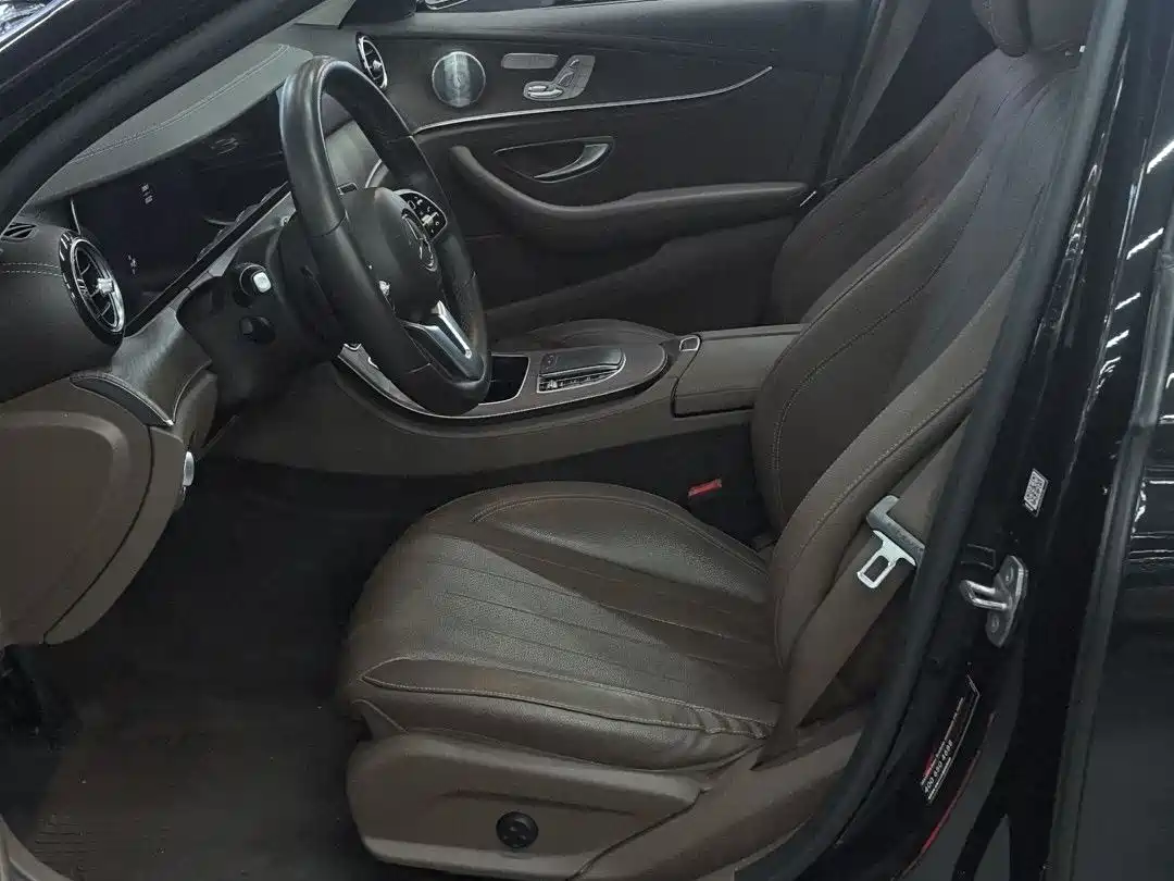 Mercedes-Benz E-Class 2019 E 300 L Luxury фото 9