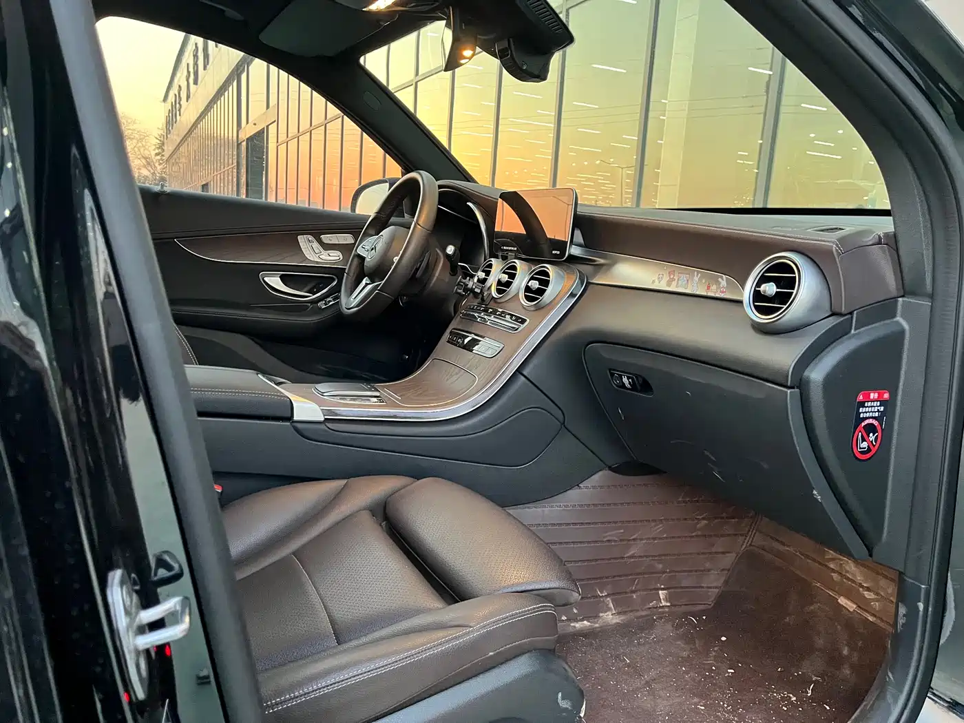 Mercedes-Benz GLC 2022 GLC 300 L 4MATIC Dynamic Collector's Edition фото 13