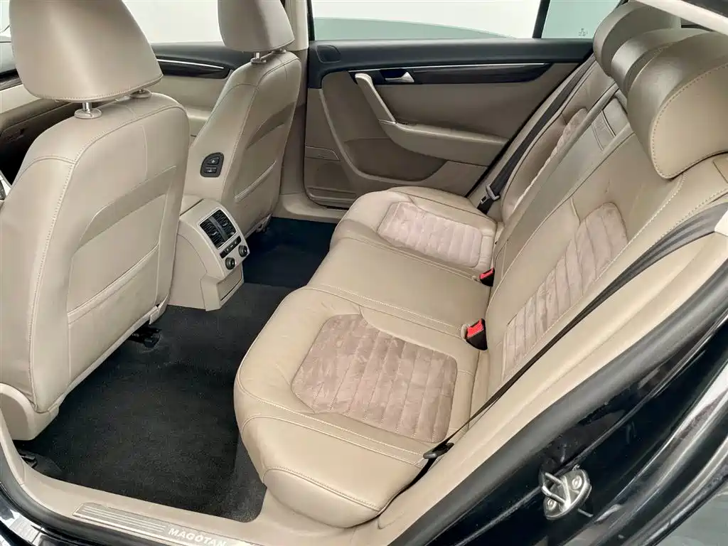 Volkswagen Magotan 2013 2.0TSI Premium фото 7