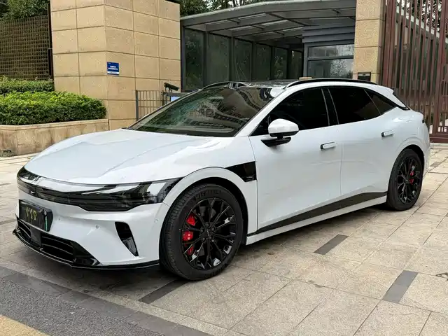 Zeekr 007GT Увеличенный запас хода, задний привод, система помощи водителю, 100kWh
