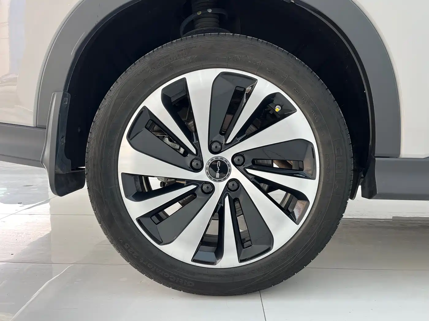 BYD Song PLUS PHEV 2024 Glory Edition DM-i 150km Flagship PLUS фото 4