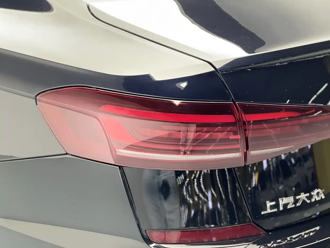 Volkswagen Passat 2024 Model 380TSI Starlight Elite фото 25