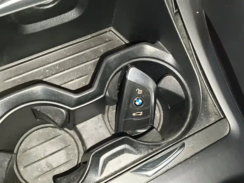 BMW X1 2019 sDrive18Li Fashion Model фото 16