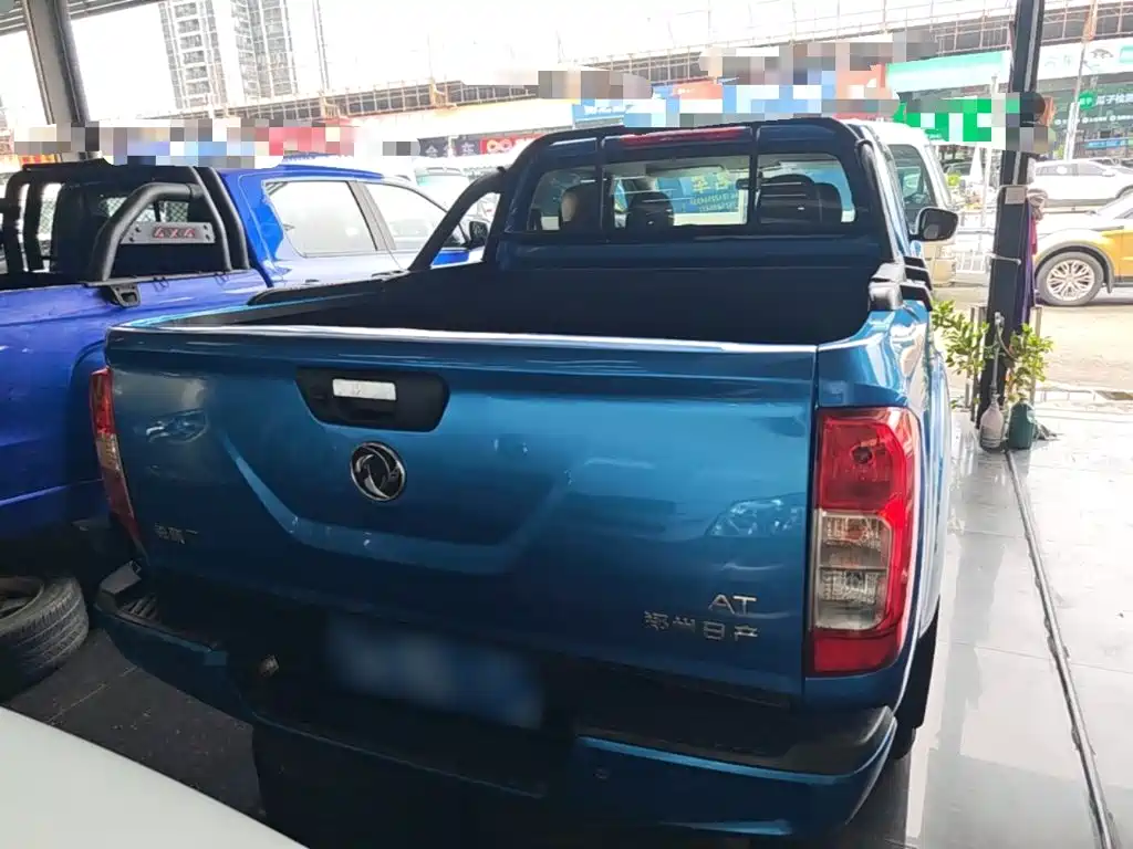 Dongfeng Rich 7 2023 2022 2.3T Automatic 4WD Diesel Standard Long Flat Cargo Box M9T