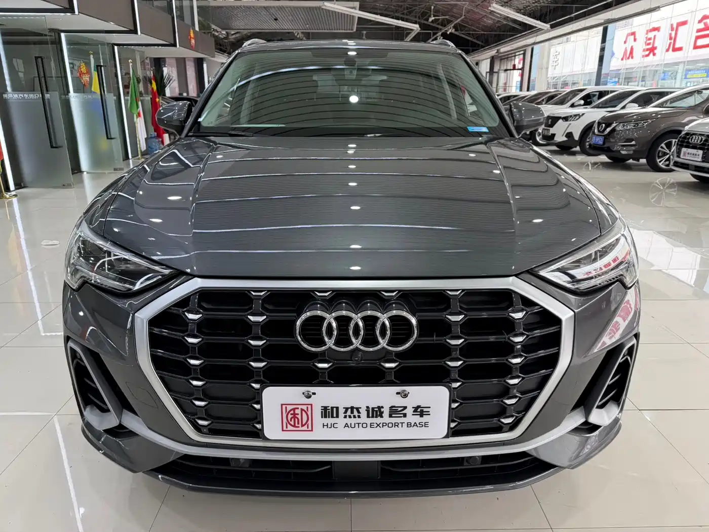 Audi Q3 2022 35 TFSI Fashion Dynamic фото 2