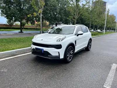 Lynk & Co 01