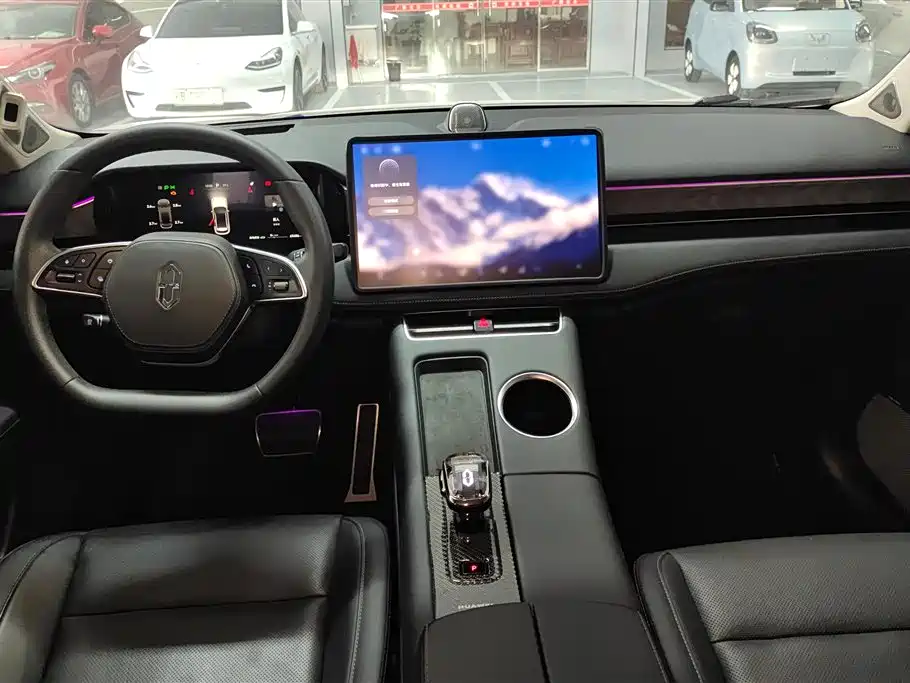 AITO Wenjie AITO M5 2022 Extended Range AWD Flagship фото 12