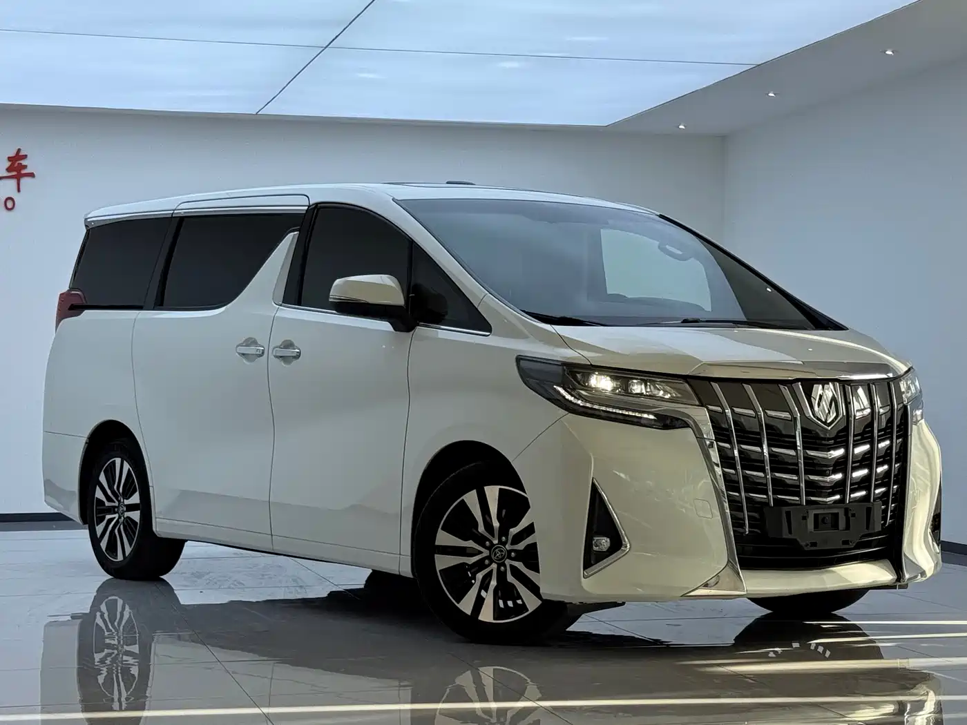 Toyota Alphard 2018 Facelift 3.5L Premium Edition фото 3