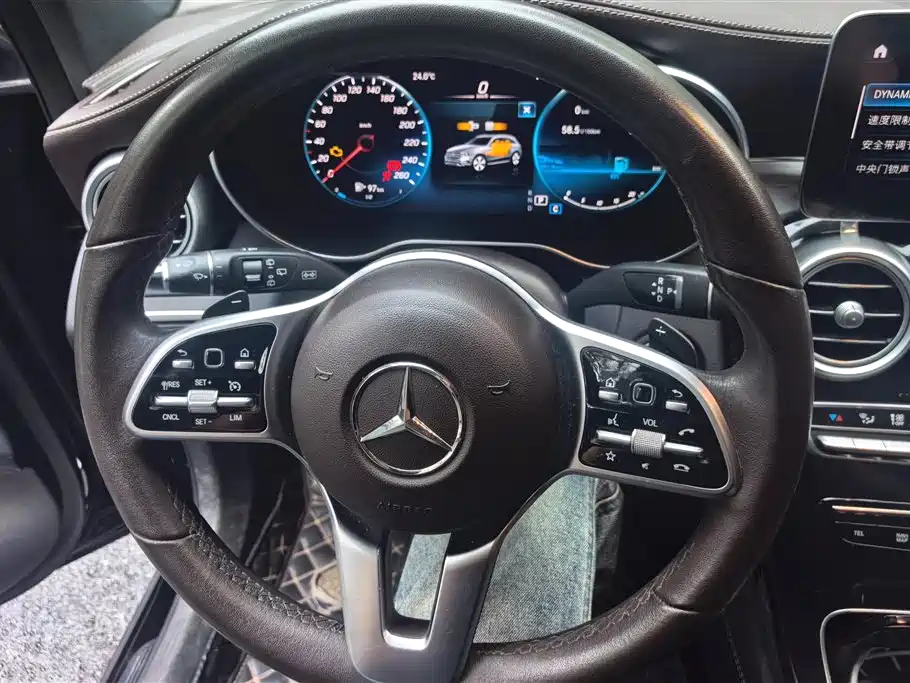 Mercedes-Benz GLC 2021 GLC 260 L 4MATIC Sporty фото 15