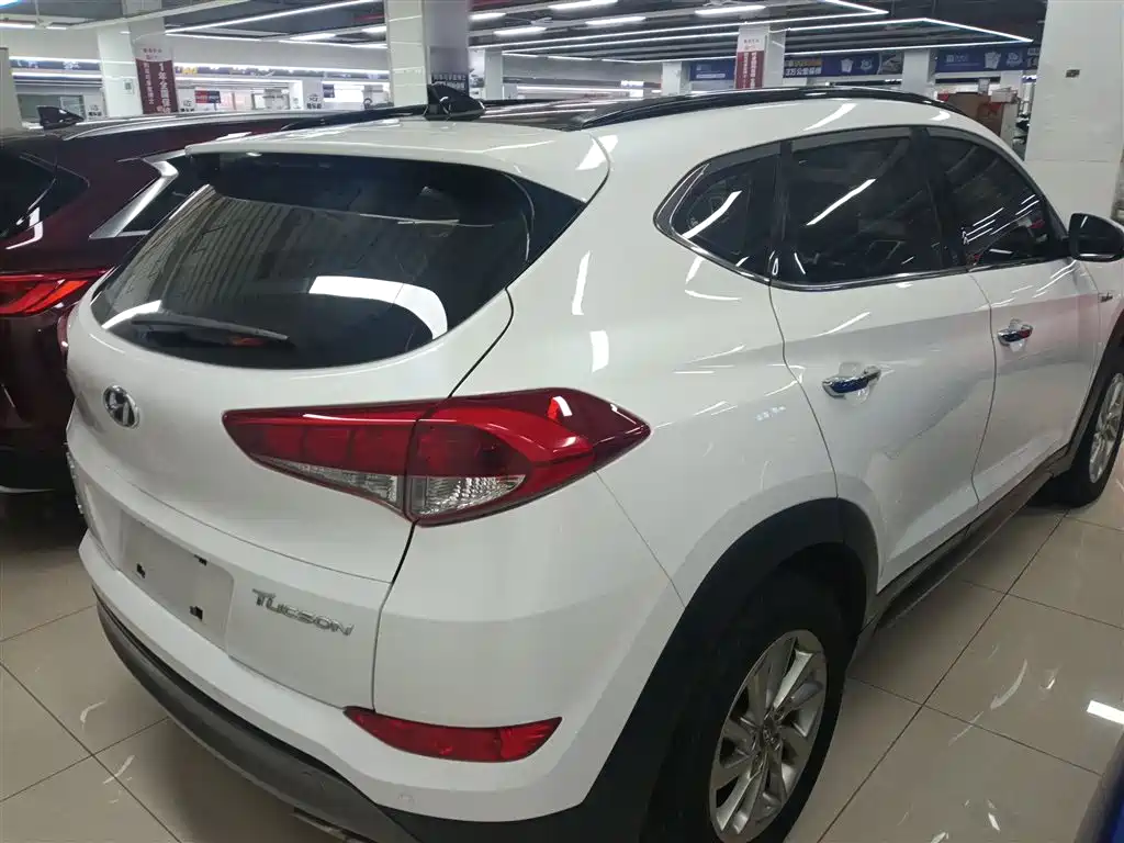 Hyundai Tucson 2015 1.6T Dual Clutch 2WD Smart фото 5