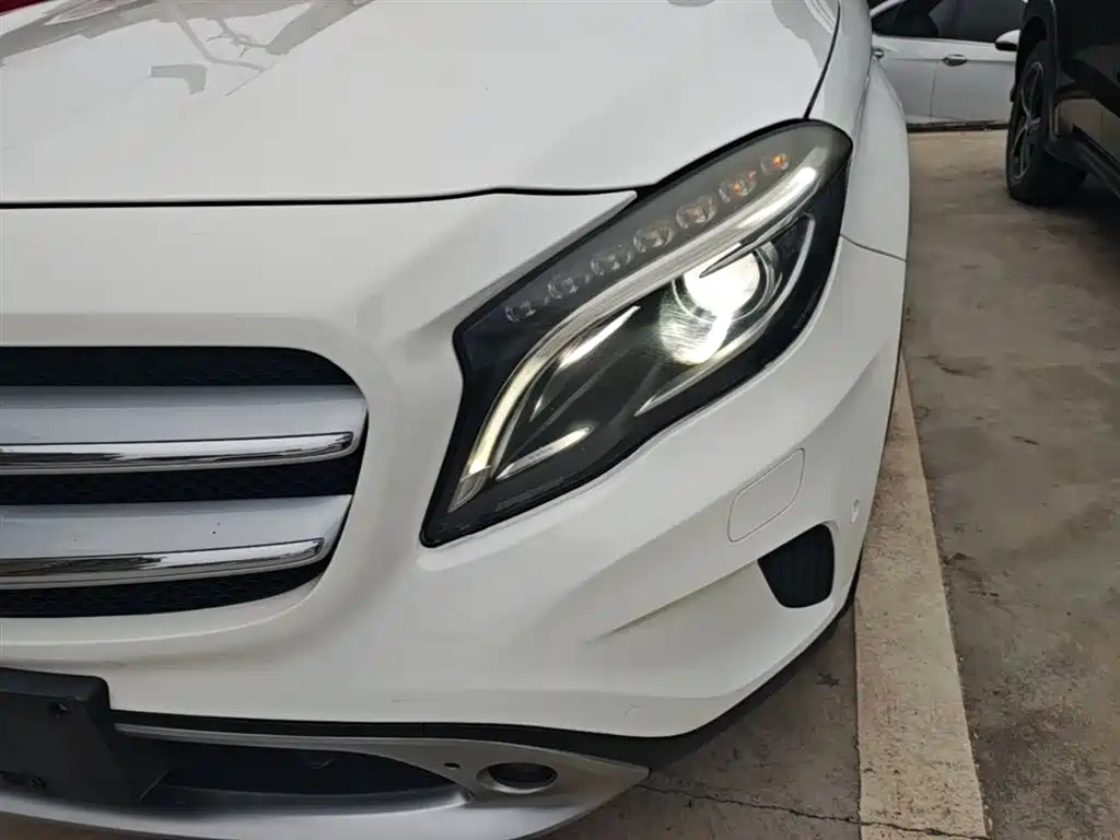 Mercedes-Benz GLA 2016 GLA 200 Fashion фото 24