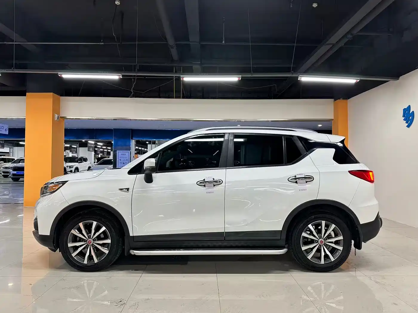 GAC Trumpchi Trumpchi GS3 2019 235T Automatic Elite Edition фото 9