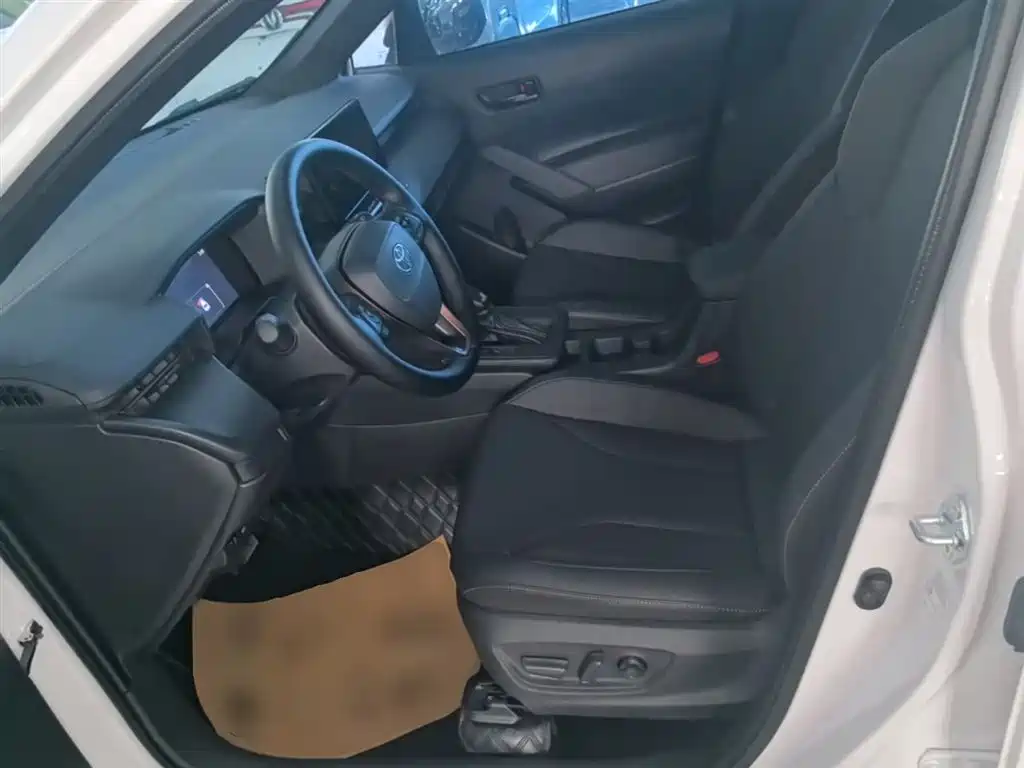Toyota Frontlander 2026 2.0L CVT Comfort Edition фото 14