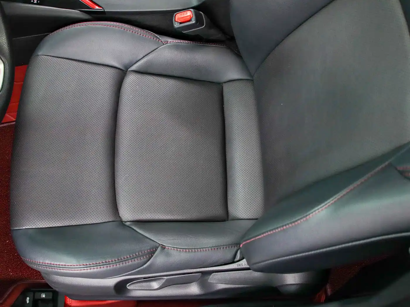 Toyota Levin 2022 185T CVT Sport Edition фото 14