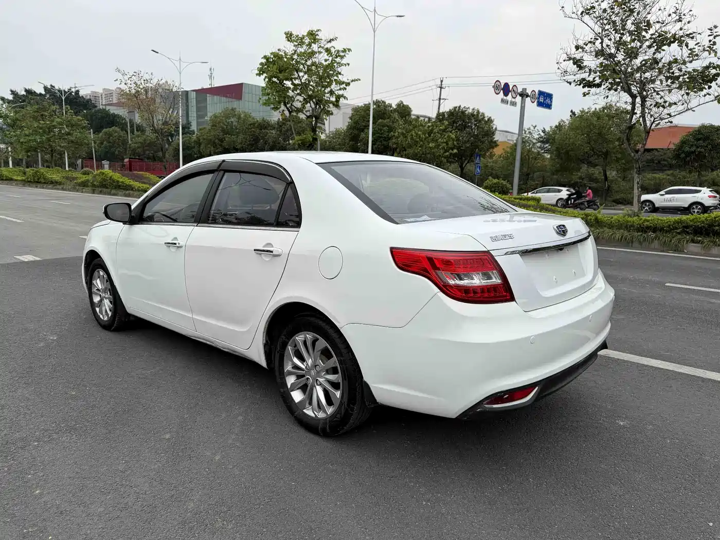 Geely Vision 2016 2016 1.5L Auto Happiness Edition
