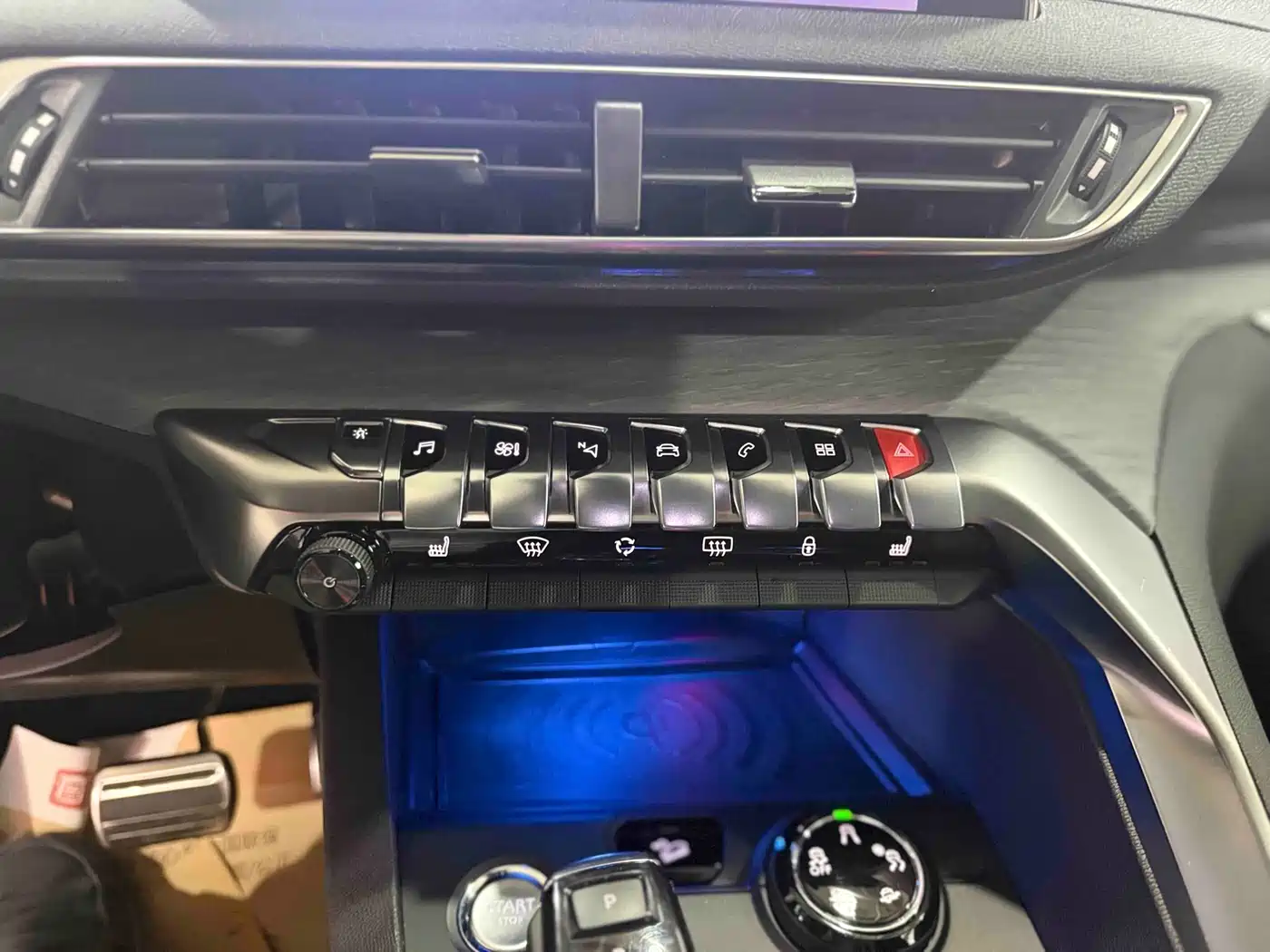 Peugeot 5008 2017 380THP 7-Seater Luxury GT Edition фото 10