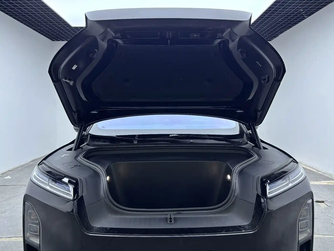 NIO ES8 2026 2025 Model 6-Seat Executive Luxury Edition